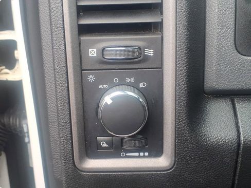 Used 2019 RAM 1500 Tradesman w/ Chrome Plus Package image 19