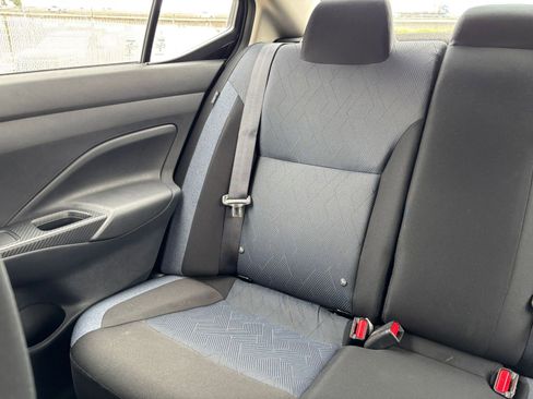 Used 2025 Nissan Versa SV FWD image 37