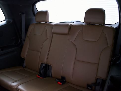 Used 2022 Kia Telluride SX w/ SX Prestige Package image 18