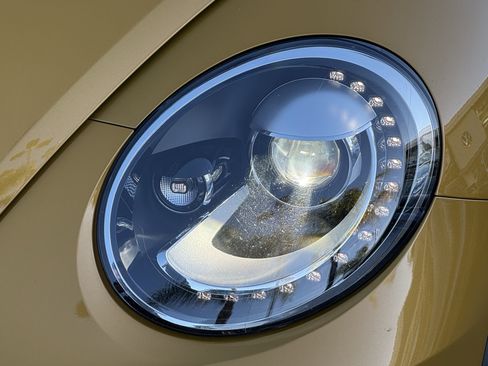 Used 2016 Volkswagen Beetle 1.8T Dune image 5