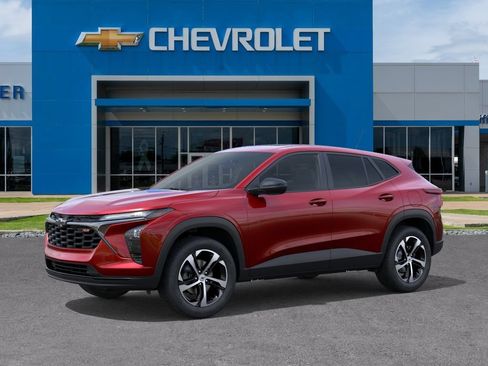 New 2026 Chevrolet Trax RS w/ Sunroof Package FWD image 2