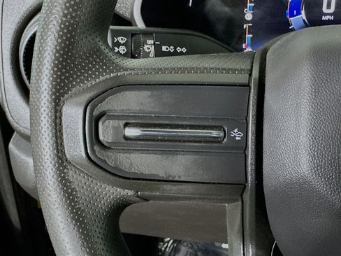 Used 2023 Chevrolet Colorado W/T image 16