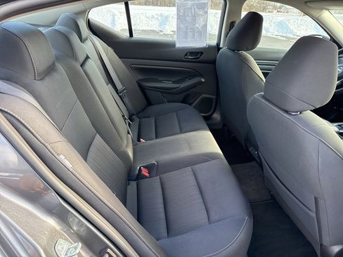 Used 2024 Nissan Altima 2.5 SV image 30