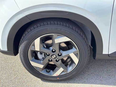 New 2026 Hyundai Venue SEL FWD image 9