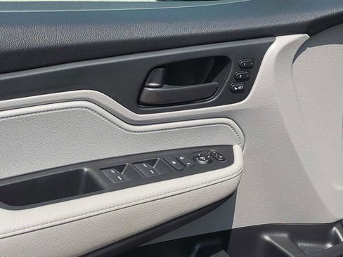 Used 2019 Honda Odyssey EX-L image 23