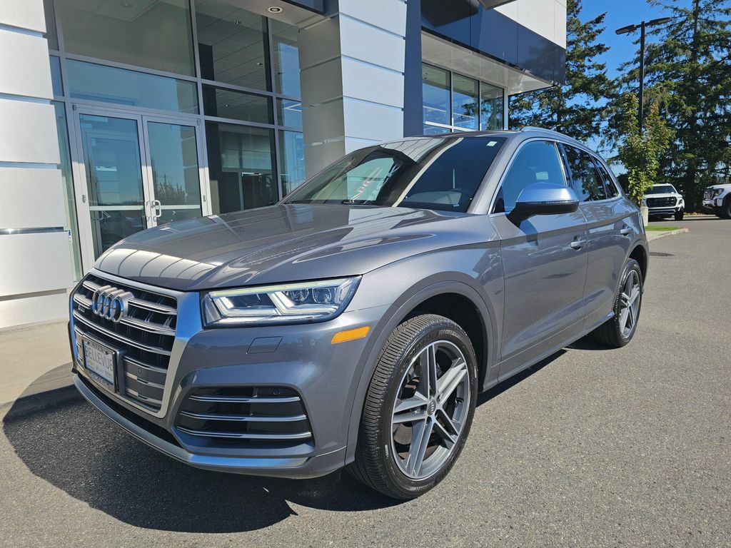 Used 2018 Audi SQ5 Premium Plus w/ Navigation Package AWD/4WD image 3