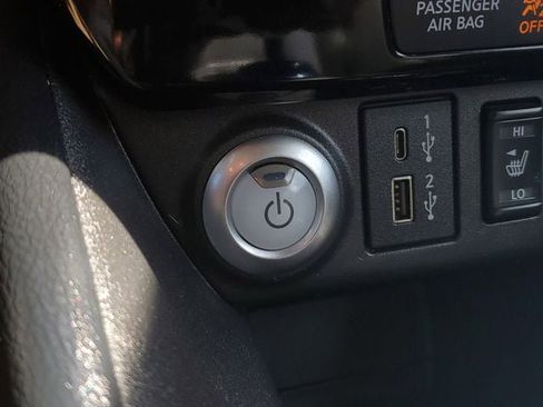 Used 2020 Nissan Leaf SL Plus image 33