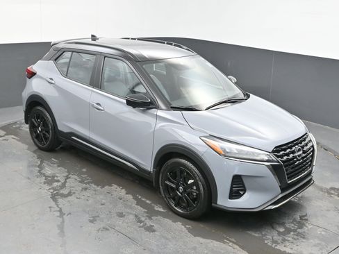 Certified 2024 Nissan Kicks SR w/ SR Premium Package image 29