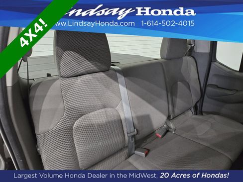 Used 2013 Nissan Frontier SV image 10