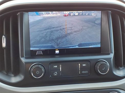 Used 2020 GMC Canyon SLE w/ Elevation Edition image 11