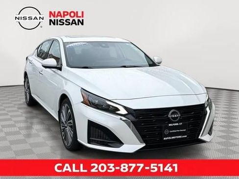 Used 2023 Nissan Altima 2.5 SL AWD/4WD image 1