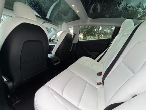 Used 2022 Tesla Model 3 Long Range AWD/4WD image 24