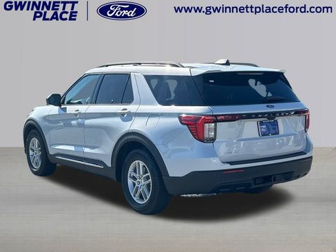 New 2025 Ford Explorer Active image 30