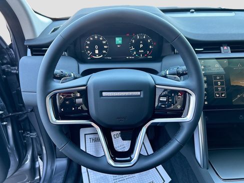 Used 2025 Land Rover Discovery Sport S image 27