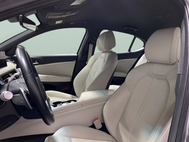Used 2025 Genesis G70 2.5T AWD/4WD image 22