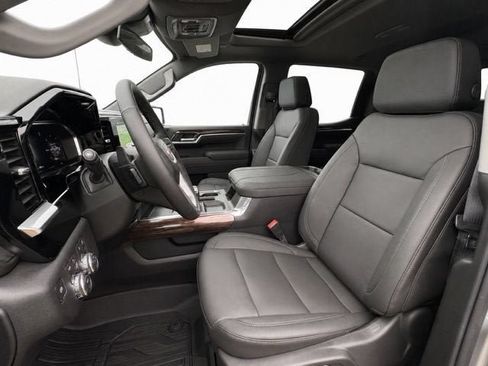 New 2026 GMC Sierra 1500 Elevation w/ Elevation Premium Package AWD/4WD image 12