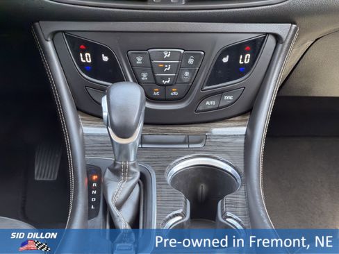 Used 2017 Buick Envision Essence AWD/4WD image 12