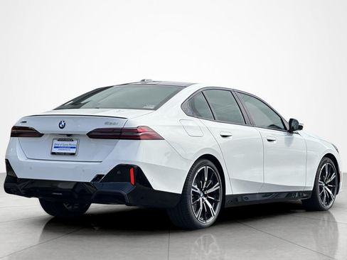 New 2027 BMW 530i xDrive w/ M Sport Package AWD/4WD image 5