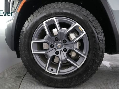 Used 2023 Rivian R1T Adventure image 19