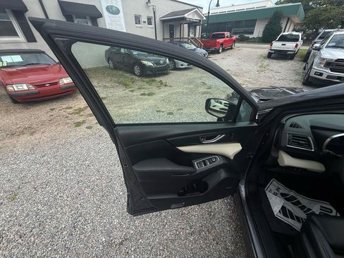 Used 2022 Subaru Ascent Limited w/ Technology Package AWD/4WD image 14