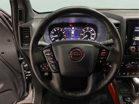 Used 2022 Nissan Frontier PRO-4X image 13