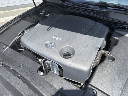 Used 2013 Lexus IS 250C RWD image 10