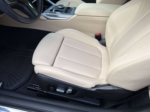Used 2024 BMW 430i Convertible w/ M Sport Package RWD image 13