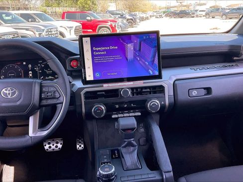 Used 2025 Toyota Tacoma TRD Sport image 6