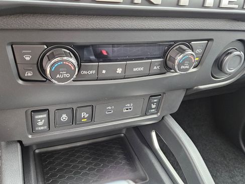 New 2026 Nissan Frontier SV w/ SV Convenience Package image 19