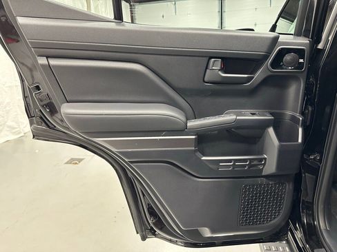 Used 2025 Toyota 4Runner TRD Off-Road Premium image 43