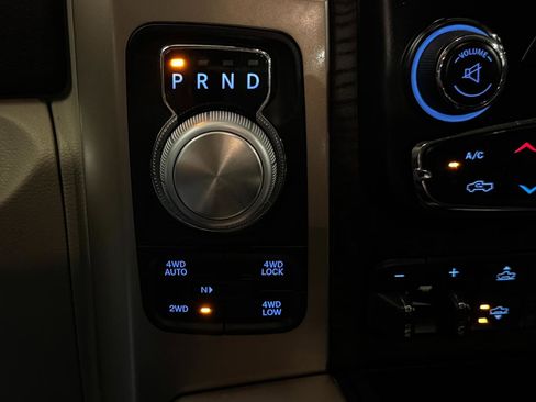 Used 2015 RAM 1500 Laramie Longhorn w/ Convenience Group AWD/4WD image 27