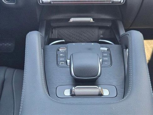 Certified 2025 Mercedes-Benz GLS 450 4MATIC image 16