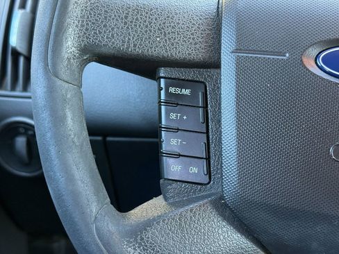 Used 2010 Ford Edge SE image 31