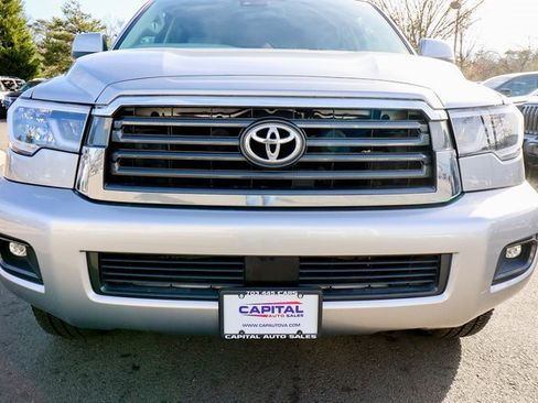 Used 2018 Toyota Sequoia SR5 image 18