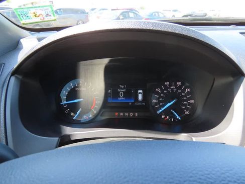 Used 2018 Ford Explorer XLT AWD/4WD image 21