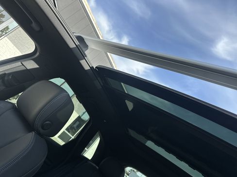 Used 2023 Audi SQ5 Premium Plus image 11