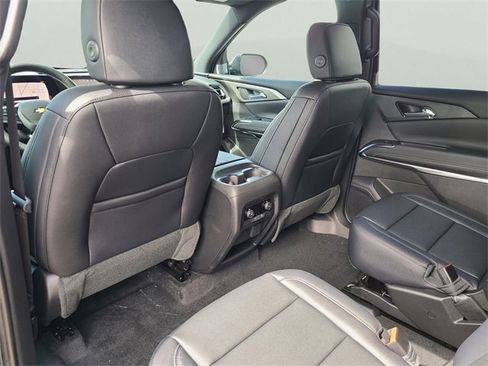 New 2026 Chevrolet Traverse LT w/ Driver Confidence Package image 16