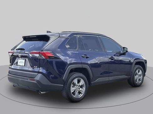Used 2024 Toyota RAV4 XLE AWD/4WD image 3