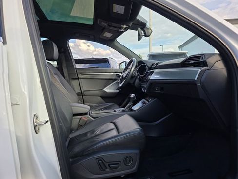 Used 2024 Audi Q3 2.0T Premium image 10