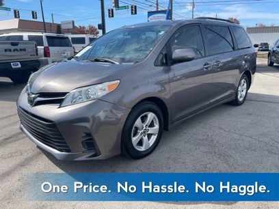 Used 2018 Toyota Sienna LE