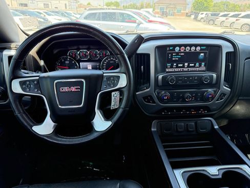 Used 2018 GMC Sierra 1500 SLT AWD/4WD image 32