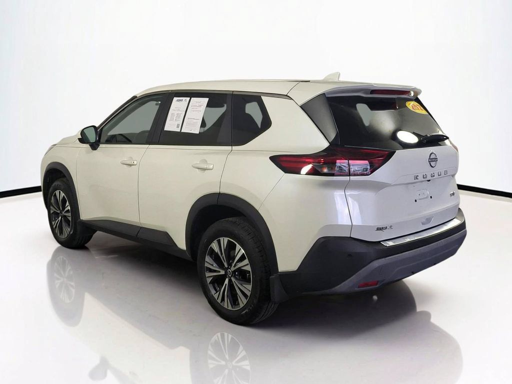 Used 2023 Nissan Rogue SV FWD image 7