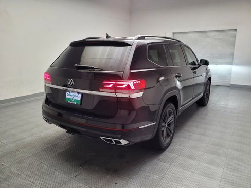 Used 2021 Volkswagen Atlas SE w/ Towing Package FWD image 9