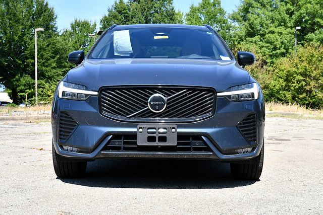 Used 2026 Volvo XC60 B5 Plus AWD/4WD image 2