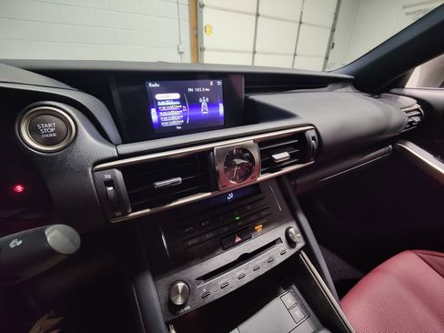 Used 2019 Lexus IS 300 F Sport w/ F Sport Package image 33
