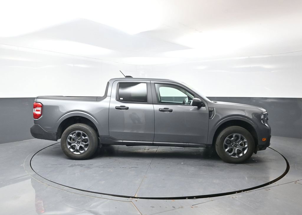 Used 2026 Ford Maverick XLT AWD/4WD image 3