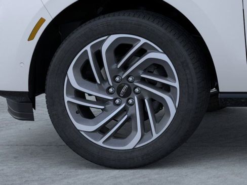 New 2026 Lincoln Navigator Reserve image 19