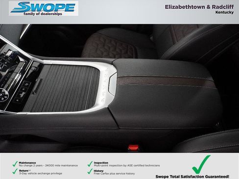 Used 2025 Nissan Armada Platinum image 26