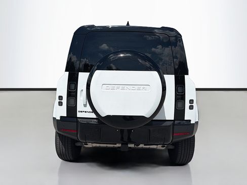 New 2026 Land Rover Defender 110 S AWD/4WD image 4