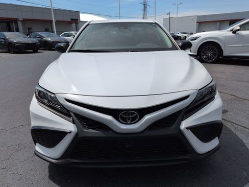 Used 2021 Toyota Camry SE w/ Convenience Package AWD/4WD image 8